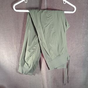 Lululemon Khaki Green Striped Dance Studio Mid-Rise Full Length Joggers VG 4